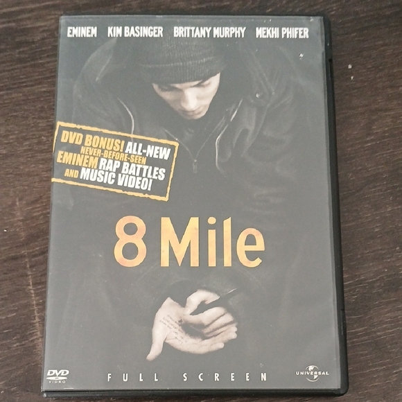 Universal 8 Mile DVD with Bonus Content - Picture 1 of 2